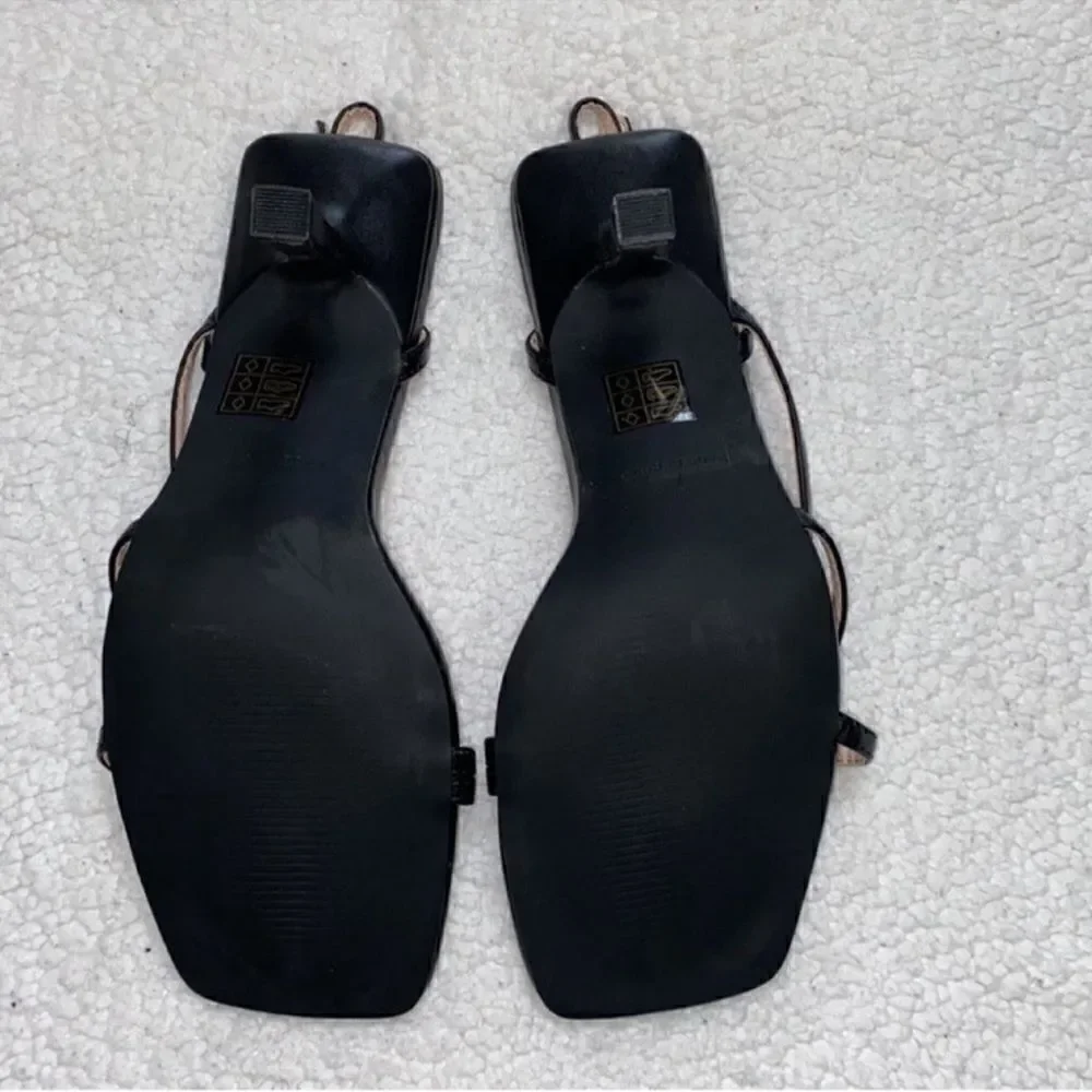 Raid black strappy